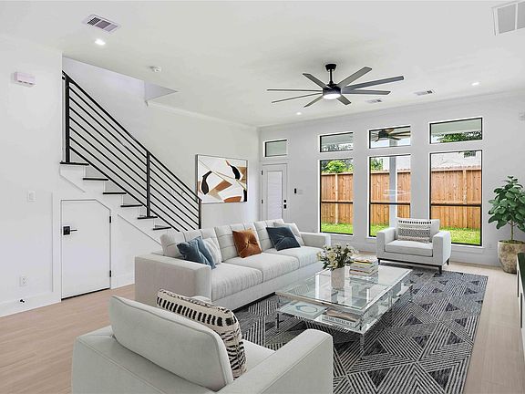 5th image of 4210 New Orleans St