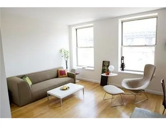 Rented by Mirador Real Estate | media 16