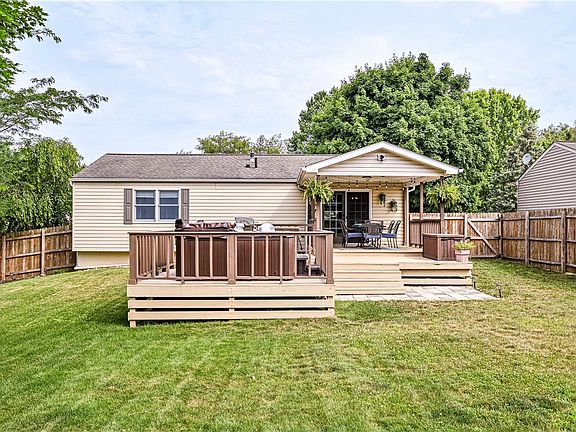 2nd image of 108 Cannon Dr