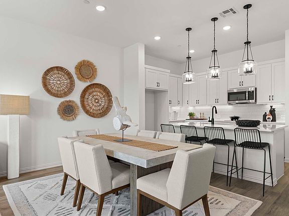 Parkside - Berkeley Interior Image 4