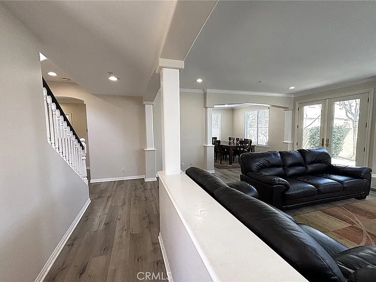 2211 Dufour Ave #B — Photo 2