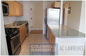 3rd image of 50 W 97th St
