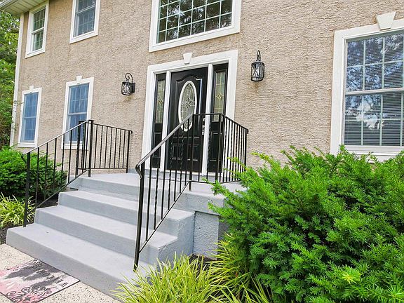 4th image of 318 Spencer Ln