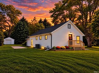745 E 18th St, Mishawaka, IN 46544