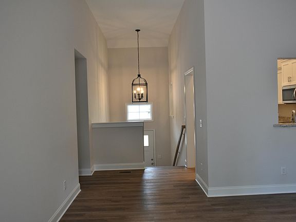 4th image of 7249 Mercedes Ln #1578