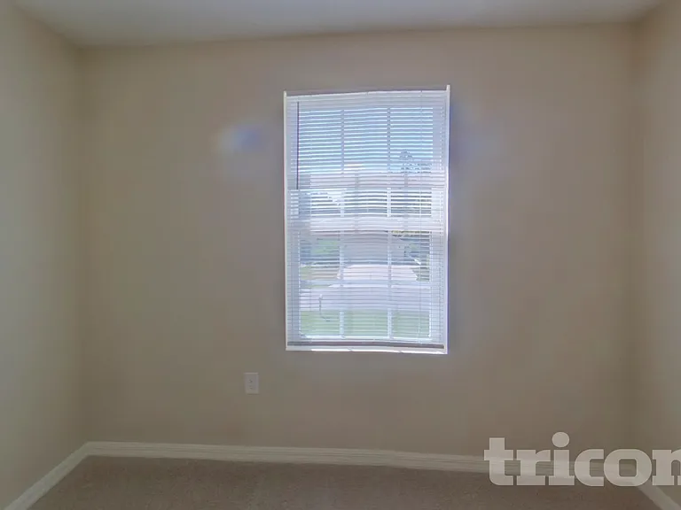 73 Bruce Ln — Photo 12