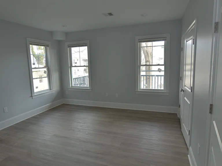 100 Brooks St — Photo 13