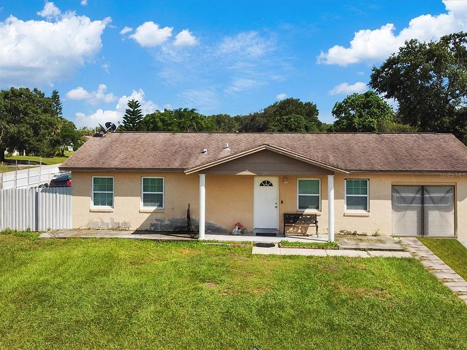 1st image of 800 W Birchwood Cir
