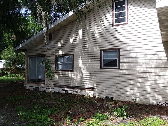 left side kitchen area
