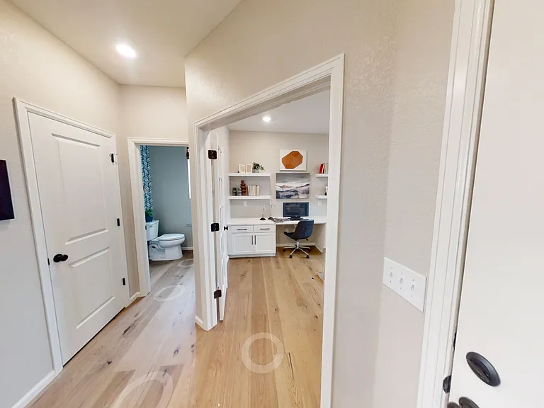 4439 S Perth Ct — Photo 32