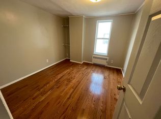 23-13 27th St #2, Astoria, NY 11105
