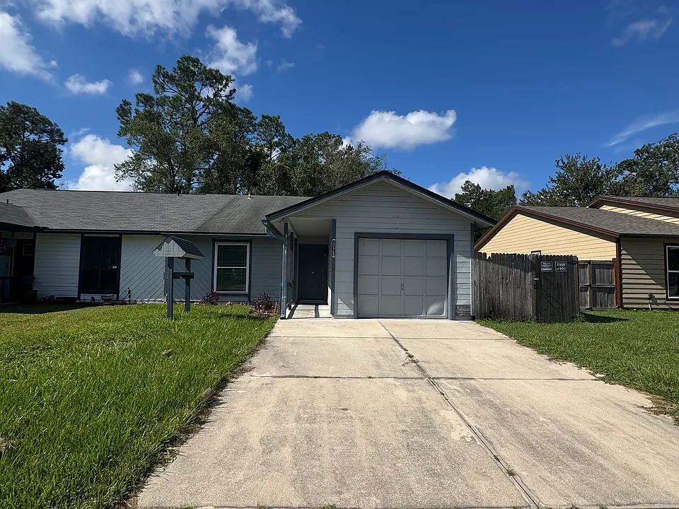1344 Bay Hill Blvd #B