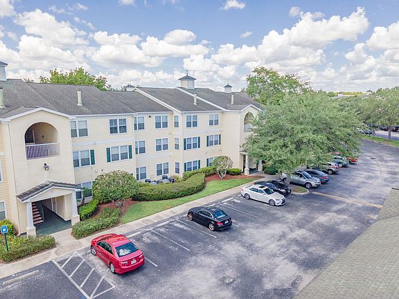 2nd image of 18342 Bridle Club Dr