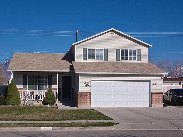 1st image of 1592 N 2340th St W