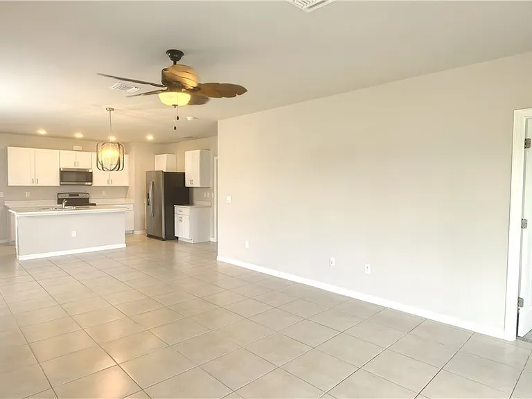 18540 Cronin Sand Ln — Photo 4