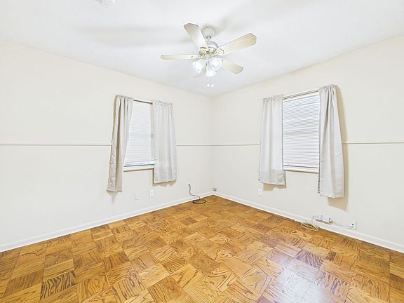 5th image of 1618 W Saint Mary Blvd