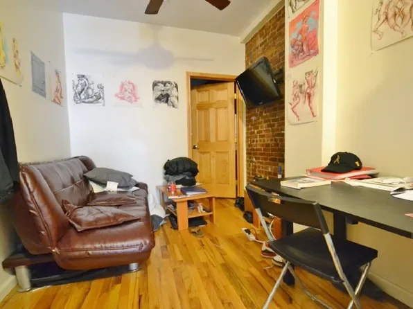 521 East 12th Street image 1 of 12