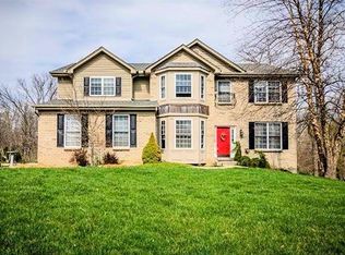 3821 Beacon Woods Dr, Cleves, OH 45002