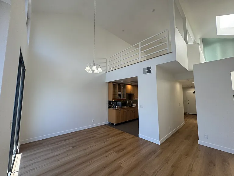 13331 Moorpark St #336 — Photo 3