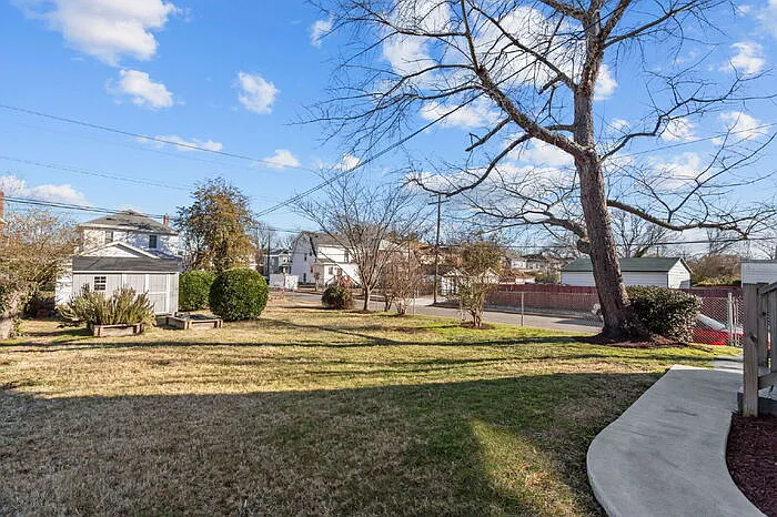 2701 Northumberland Ave — Photo 36
