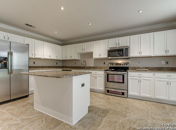 3rd image of 15126 Kamary Ln