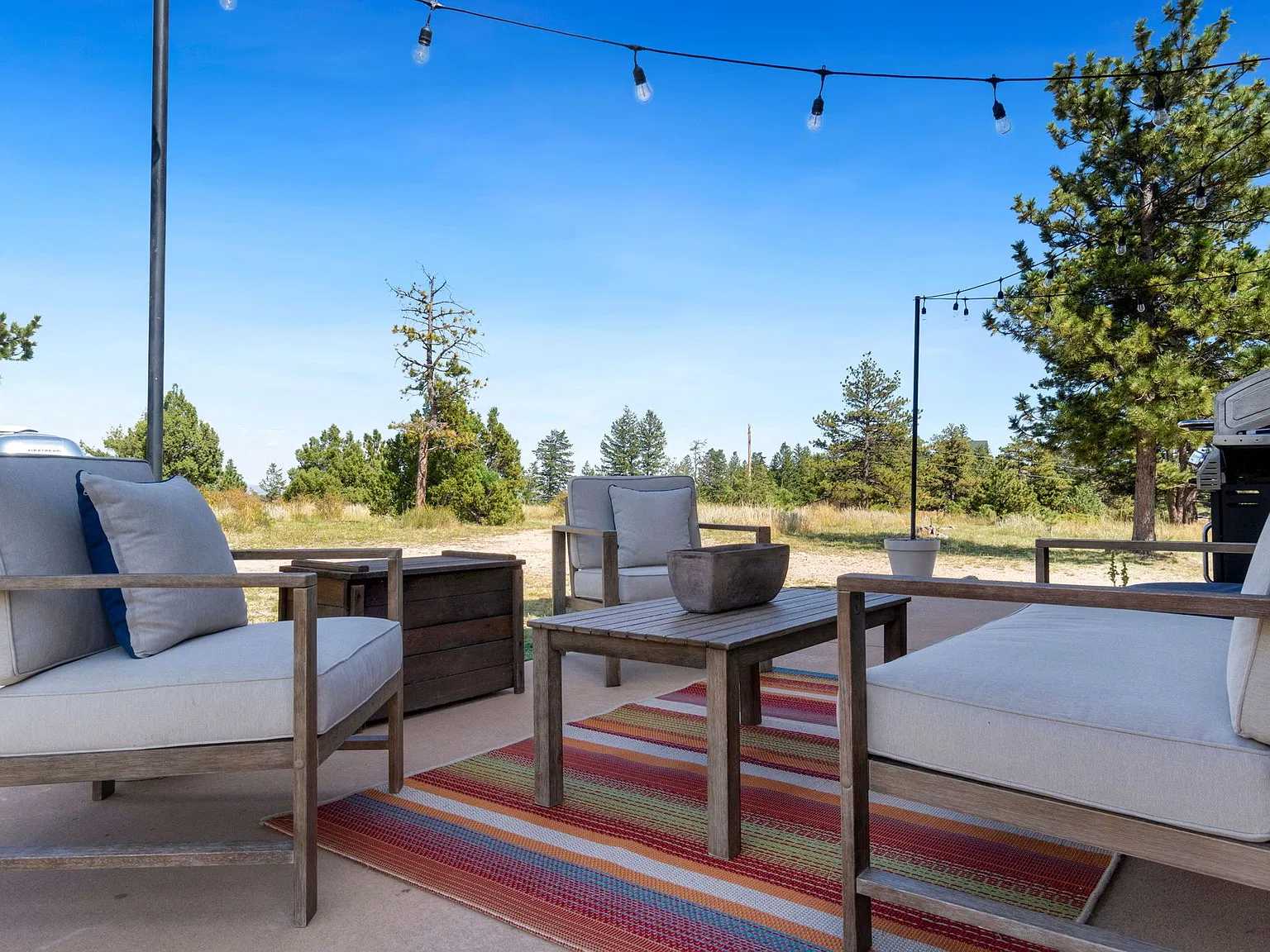 1 bed, 988 sqft, $1,800 — Photo 3