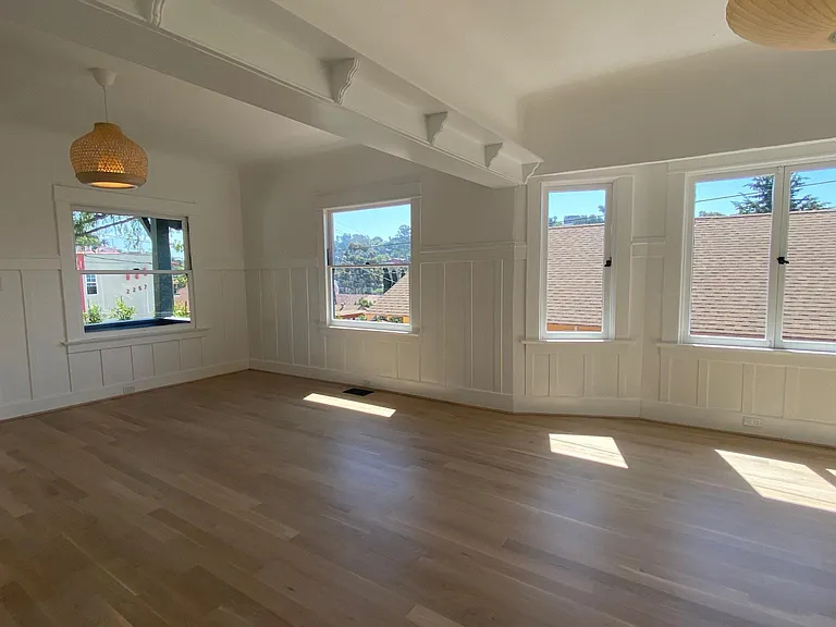 2260 Ewing St — Photo 16