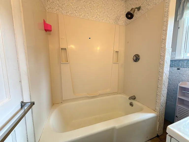 11 Clay St — Photo 39