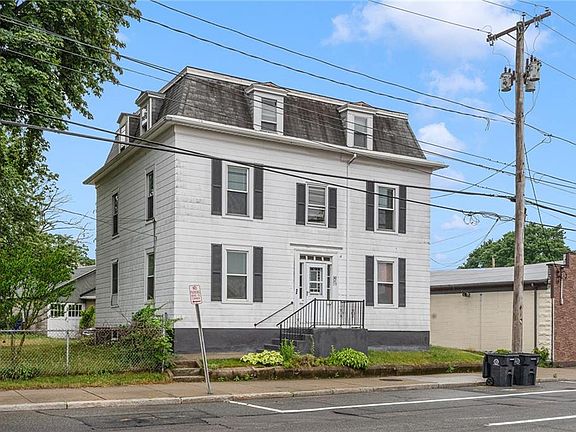 3rd image of 339 Waterman Ave
