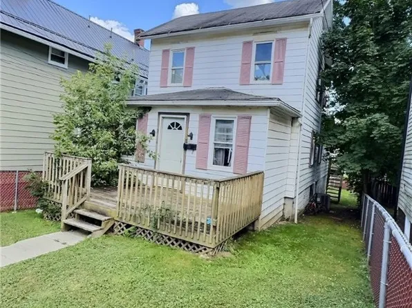 820 Addison St, Washington, PA 15301
