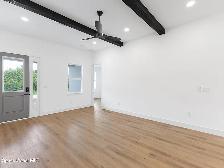 1133 Hanover Ave SW — Photo 17