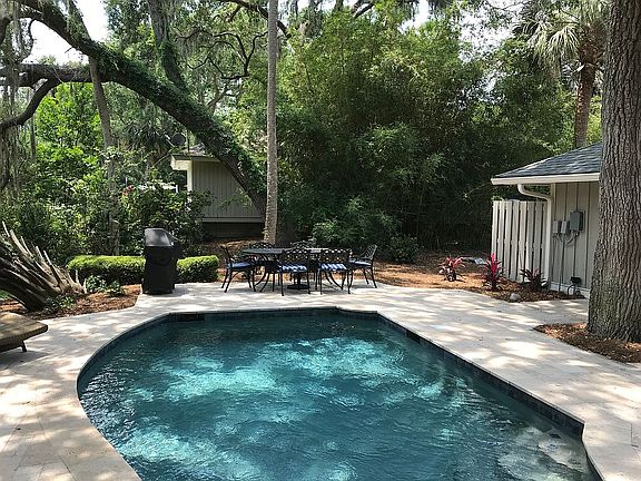 4th image of 35 S Sea Pines Dr