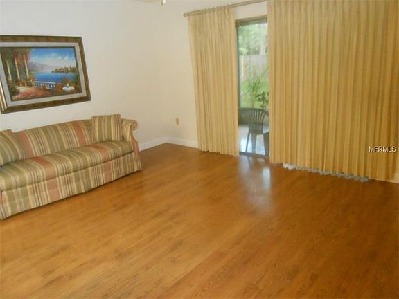 4th image of 3297 Tallywood Ct