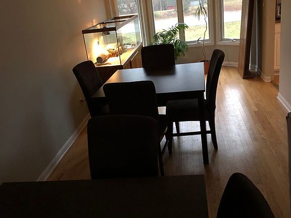 5th image of 3511 E Hollywood Dr