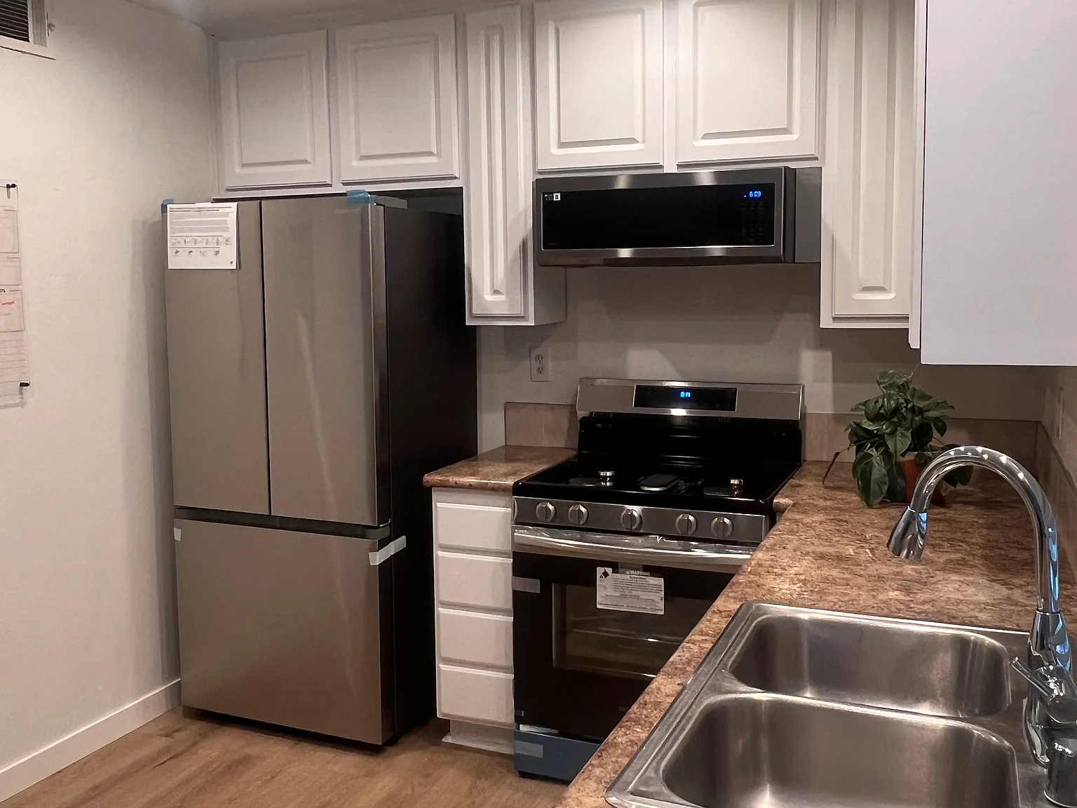 12525 Chanute St — Photo 3