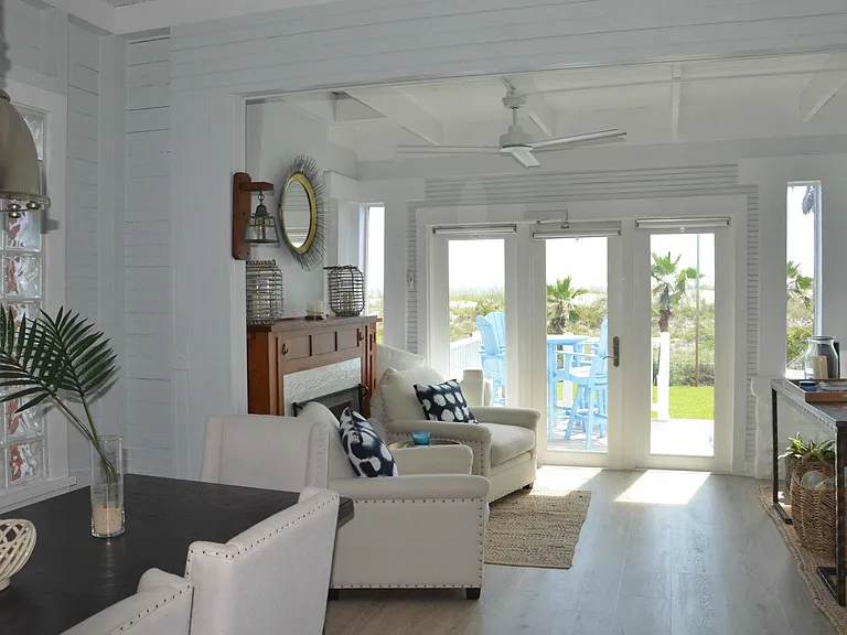 704 Ocean Front — Photo 7