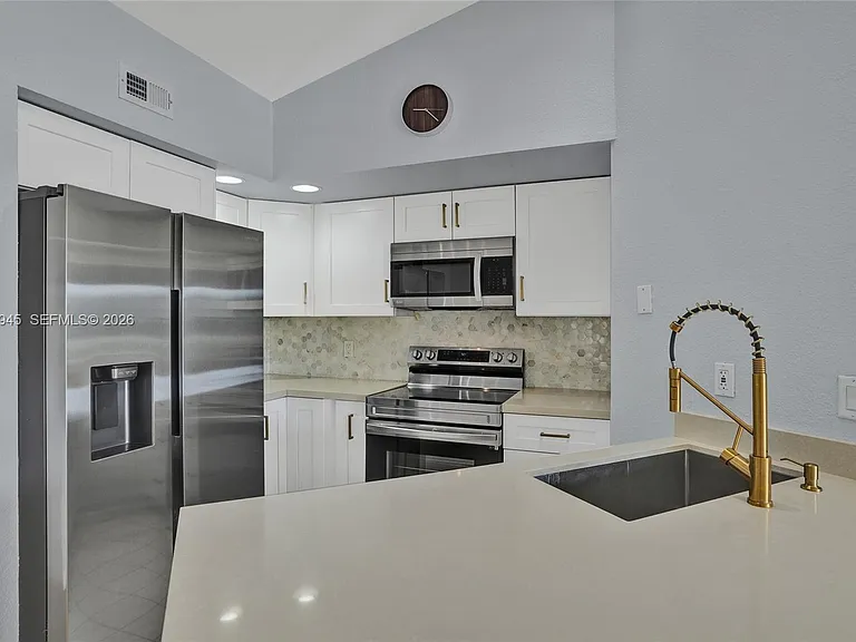 12760 Vista Isles Dr #721 — Photo 10
