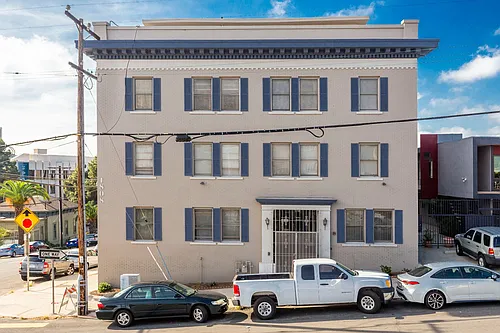 Windsor Apartments Photo 1