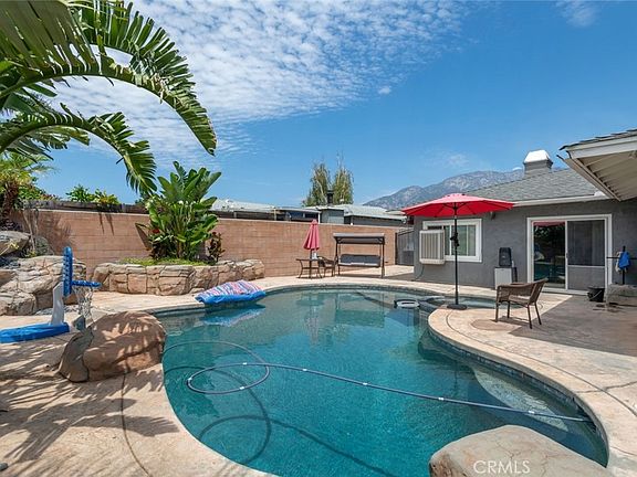 3rd image of 9965 La Mesa Ct