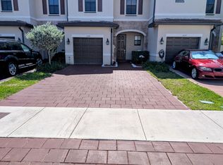 11108 W 33rd Way, Hialeah, FL 33018