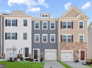 8346 Dieter Dr, Rosedale, MD 21237