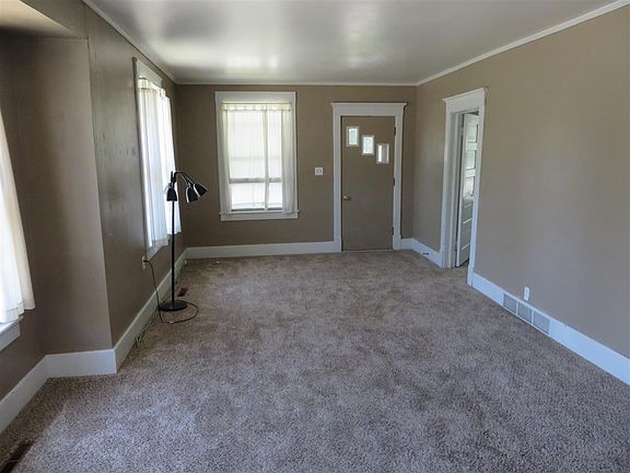 4th image of 116 N Chautauqua St