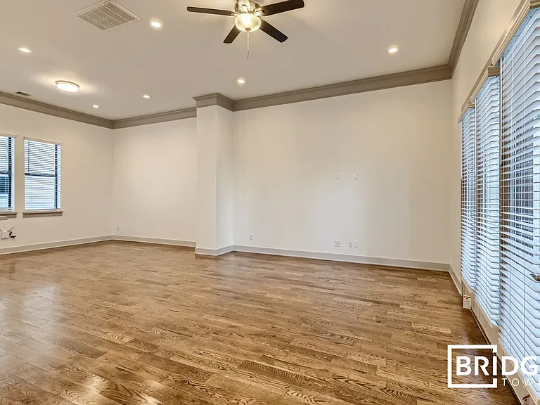 2208 Arabelle St — Photo 7