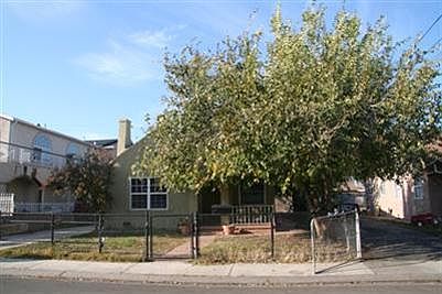 1st image of 909 Beatrice Ave