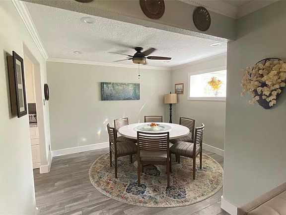 4th image of 9710 Oasis Dr