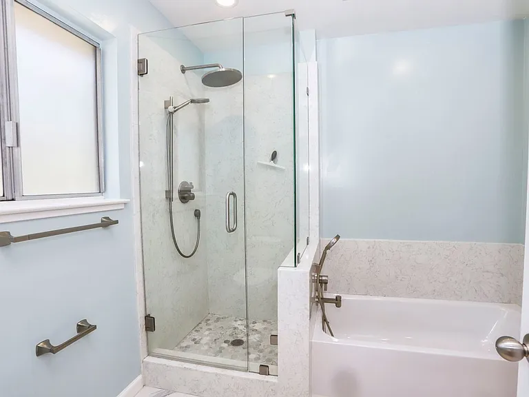 264 W Oakwood Blvd — Photo 25