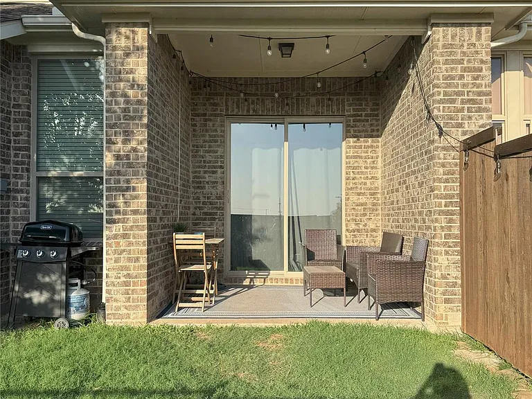 17709 Sage Ln — Photo 31