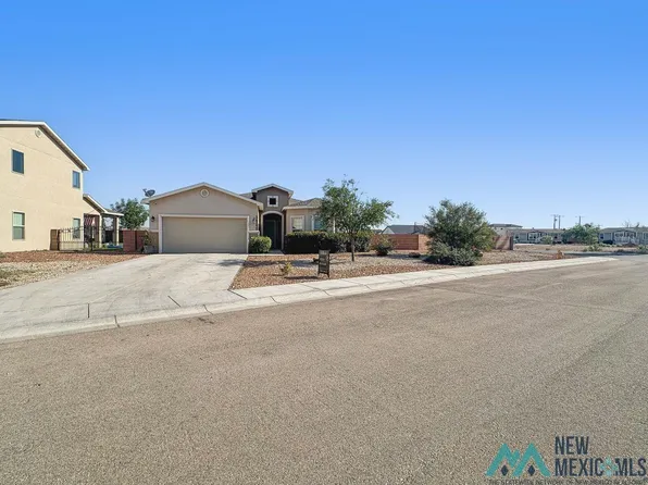 1100 Redwood Loop, Carlsbad, NM 88220