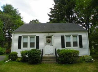 633 Amostown Rd, West Springfield, MA 01089