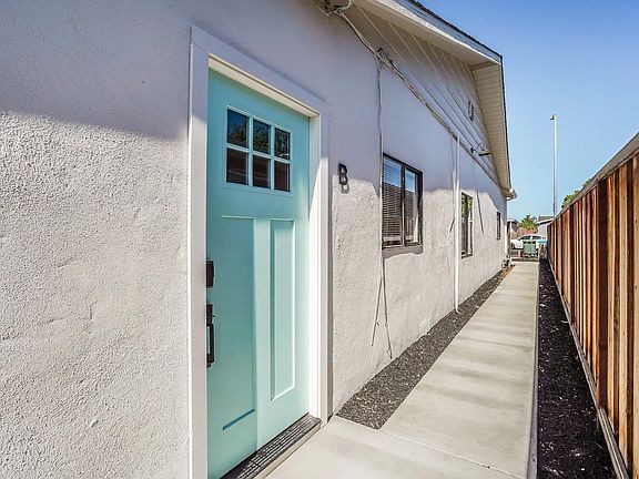 2nd image of 2325 Pulgas Ave